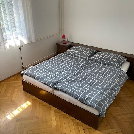 Iva Apartments Новиград Экстерьер фото