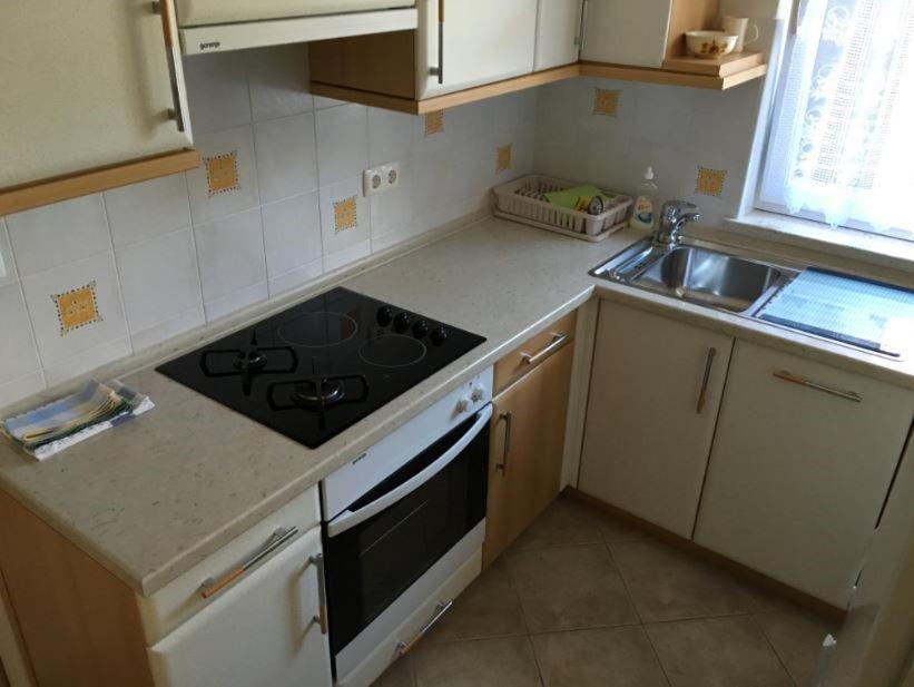 Iva Apartments Новиград Экстерьер фото