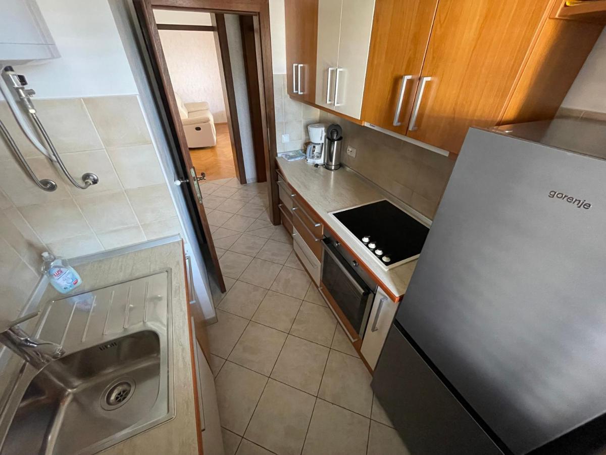 Iva Apartments Новиград Экстерьер фото